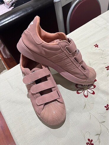 38 Beden Adidas Superstar Spor Ayakkabı (cırtcırtlı-pudra)
