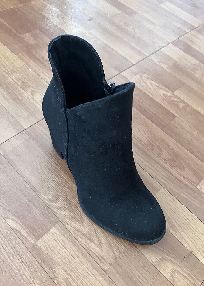 Siyah bot - Görsel 3