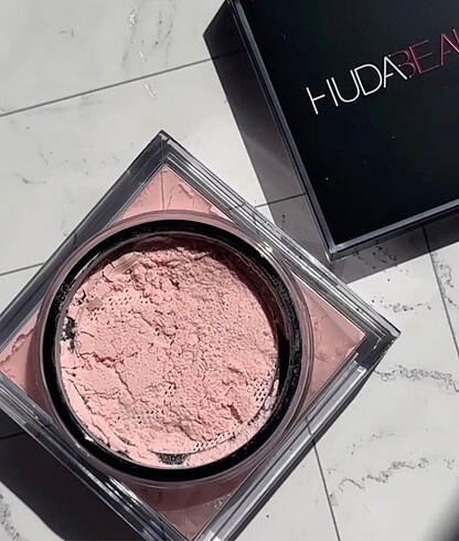 Huda Beauty Huda beauty