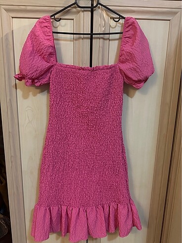 Zara pembe elbise
