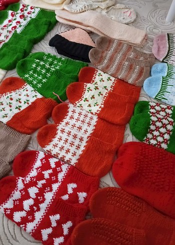 Renkli Geleneksel Örgü Eldivenler - Görsel 3