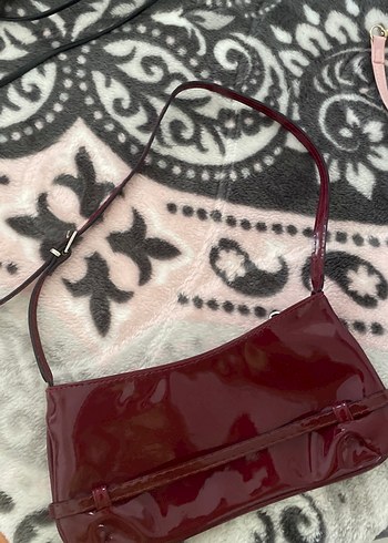 Bordo Parlak Deri Tokalı Kadın Çanta - Görsel 2