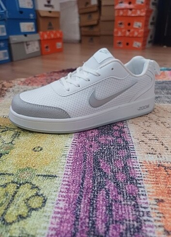 40 Beden Bayan spor ayakkabı sıfır ürün nike