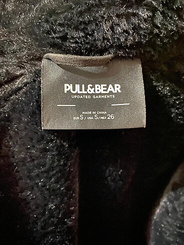 s Beden siyah Renk Pull and Bear kürklü ceket