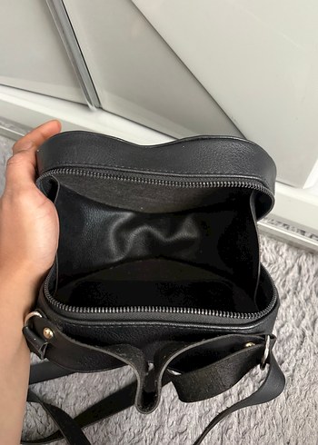 Diğer Siyah Kalp Şeklinde Gotik Deri Çanta
