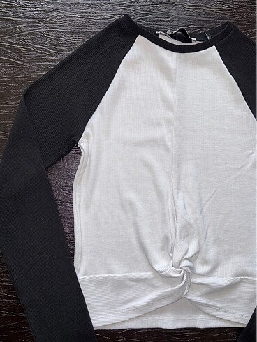 Uzun kollu crop bluz