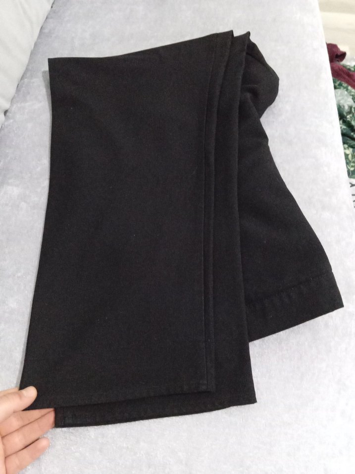 Siyah Kadın Düz Kesim Kumaş Pantolon - Görsel 2