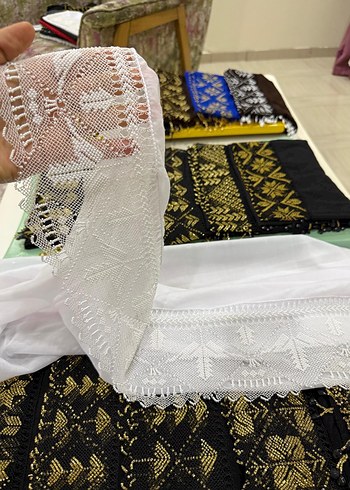 Boncuk İşlemeli Siyah Kadın Şal - Görsel 4