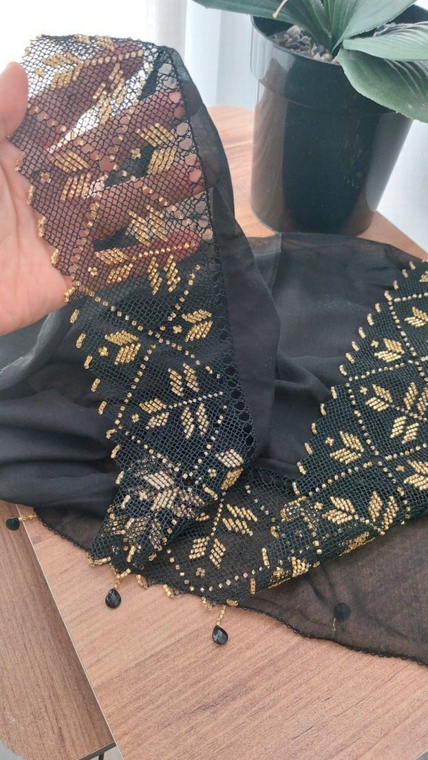 Boncuk İşlemeli Siyah Bohem Kadın Şal - Görsel 2