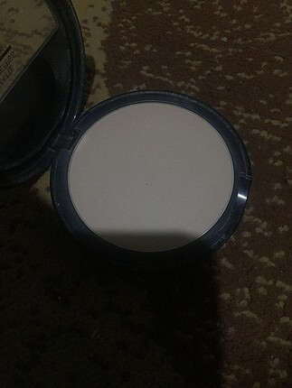 Maybelline Renkli pudra