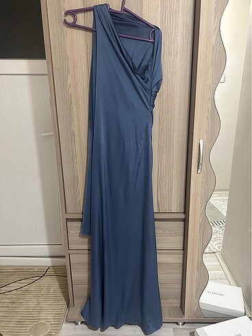 Fox glow saten gece elbisesi - Görsel 5