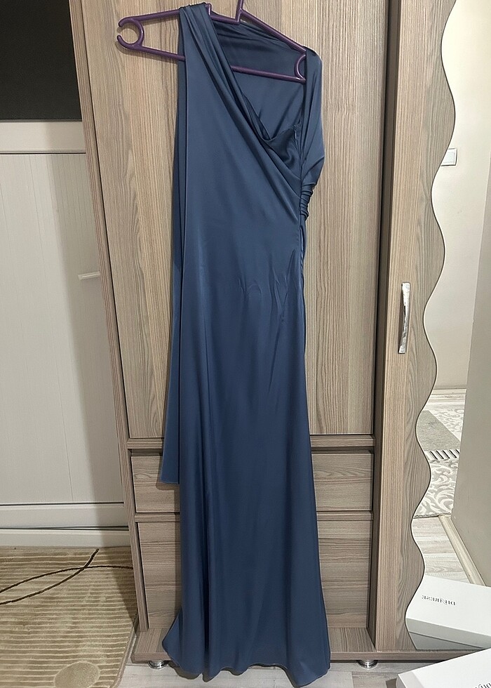 Fox glow saten gece elbisesi - Görsel 3