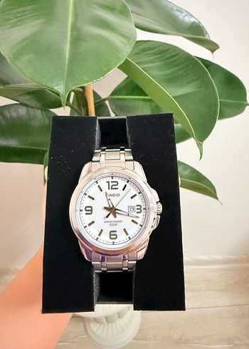 Klasik Beyaz Casio Erkek Kol Saati