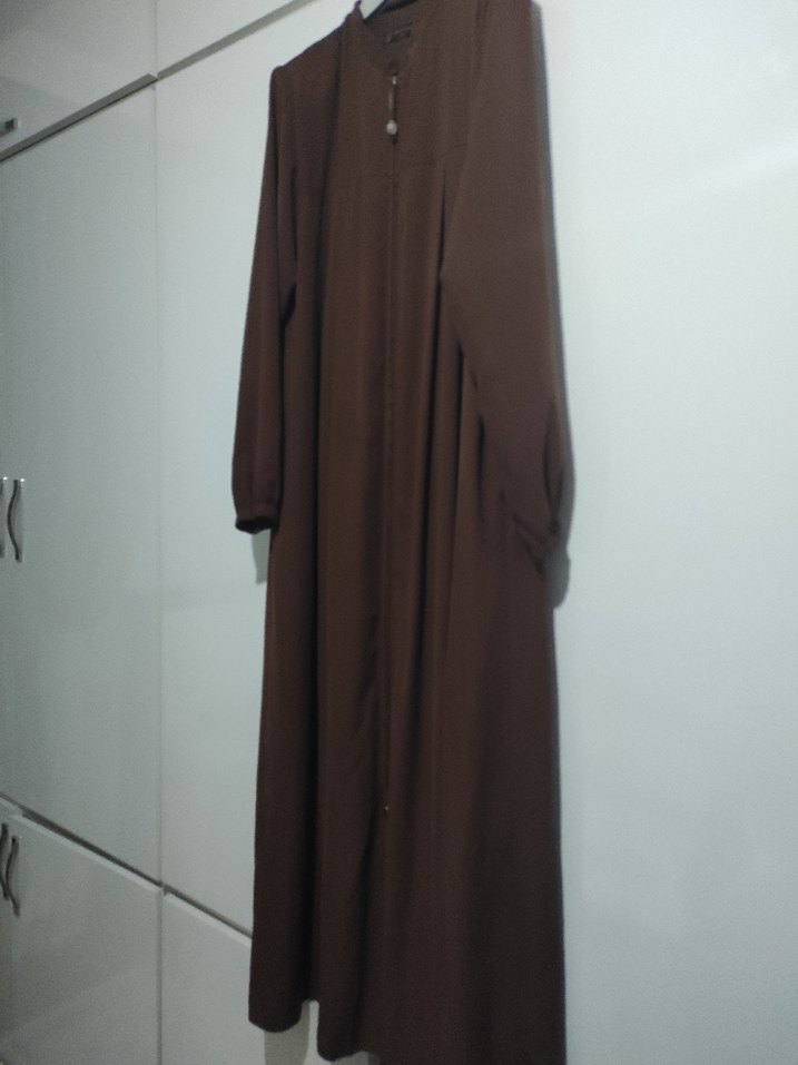 Bej Drapeli Uzun Kollu Kadın ferace - Görsel 5