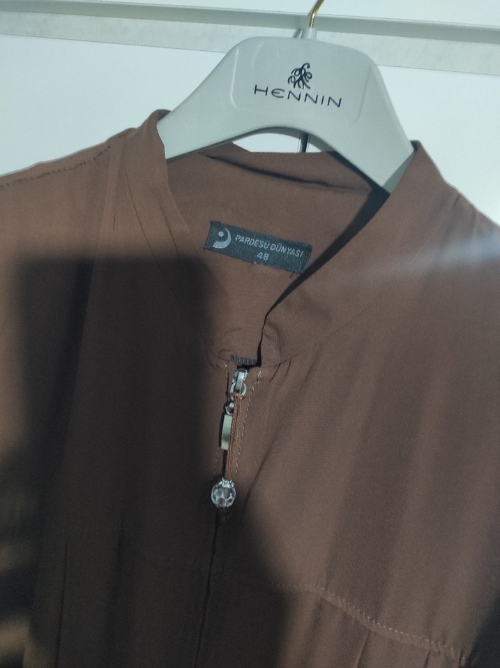 Bej Drapeli Uzun Kollu Kadın ferace - Görsel 3