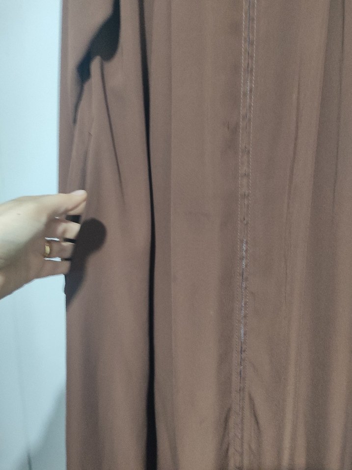 Bej Drapeli Uzun Kollu Kadın ferace - Görsel 2