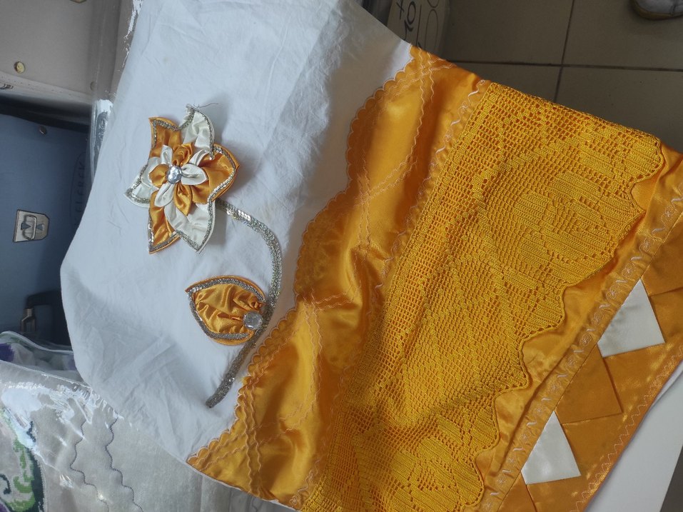 Sarı İşlemeli Parlak pike takımı - Görsel 2