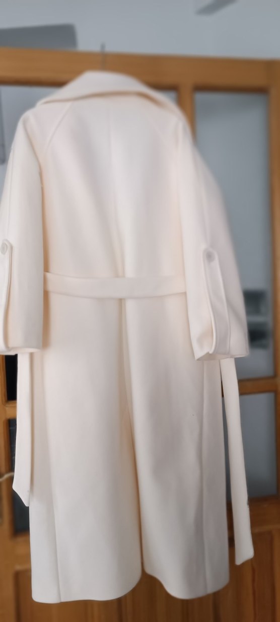 Beyaz Kadın Uzun Klasik Kesim Kaban - Görsel 2