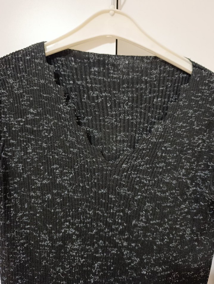 V Yaka Gri Triko İnce Kadın Kazak - Görsel 3