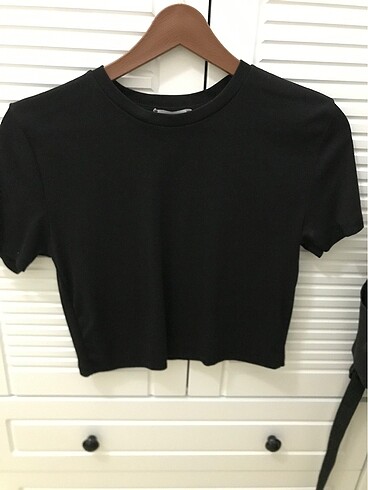 Siyah crop