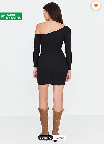 Trendyolmilla siyah asimetrik yaka vücuda oturan omzu açık mini  - Görsel 2