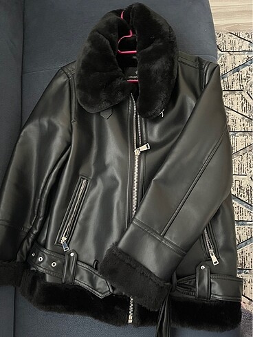 s Beden Stradivarius mont
