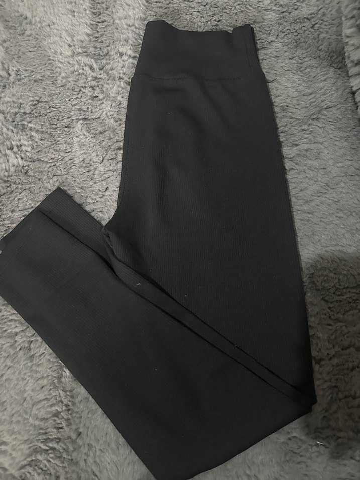 Siyah Kadın Spor Tayt - Görsel 2