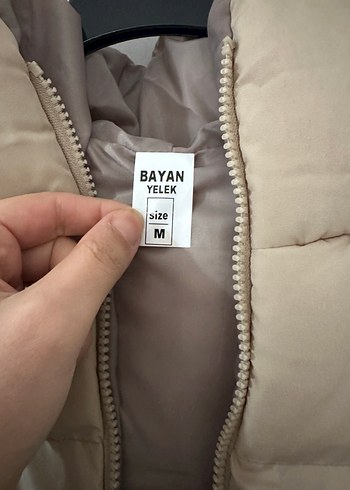 Kadın Bej Kapüşonlu Fermuarlı Yelek - Görsel 3