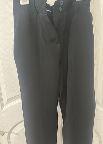 Kadın Siyah Kemerli Midi Kumaş Pantolon - Görsel 2