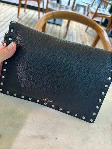 Beden Valentino Clutch