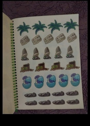 3+ Yaş Boyama ve Çıkartma Kitabım - Dinozor - Görsel 4