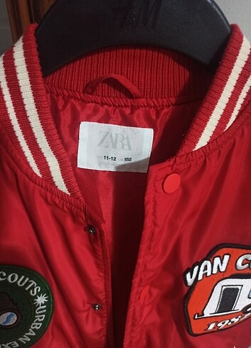11-12 Yaş Beden kırmızı Renk Zara Kolej Çocuk Bomber Mont