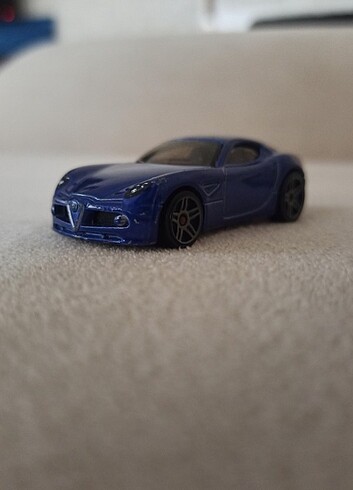Hot Wheels Alfa Romeo 8C 2013 Mattel