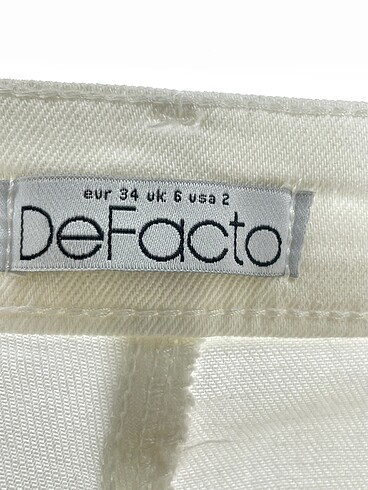 34 Beden beyaz Renk Defacto Jean / Kot %70 İndirimli.