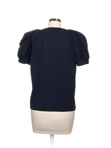l Beden Karl Lagerfeld T-shirt %70 İndirimli.