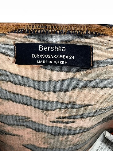 xs Beden çeşitli Renk Bershka Mini Üst %70 İndirimli.