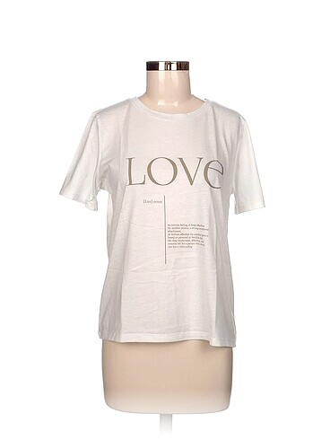 LC Waikiki T-shirt %70 İndirimli.
