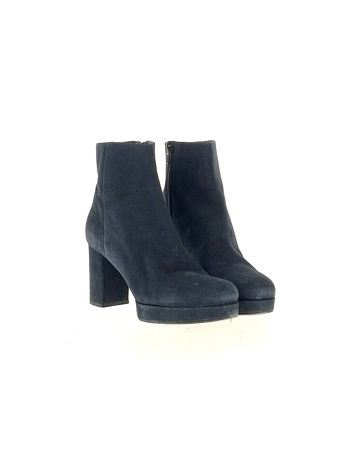 Elle Bot %70 İndirimli. - Görsel 2