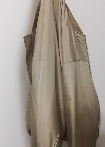 Bej sıfır kullanılmamış s-m arası beden unisex ceket