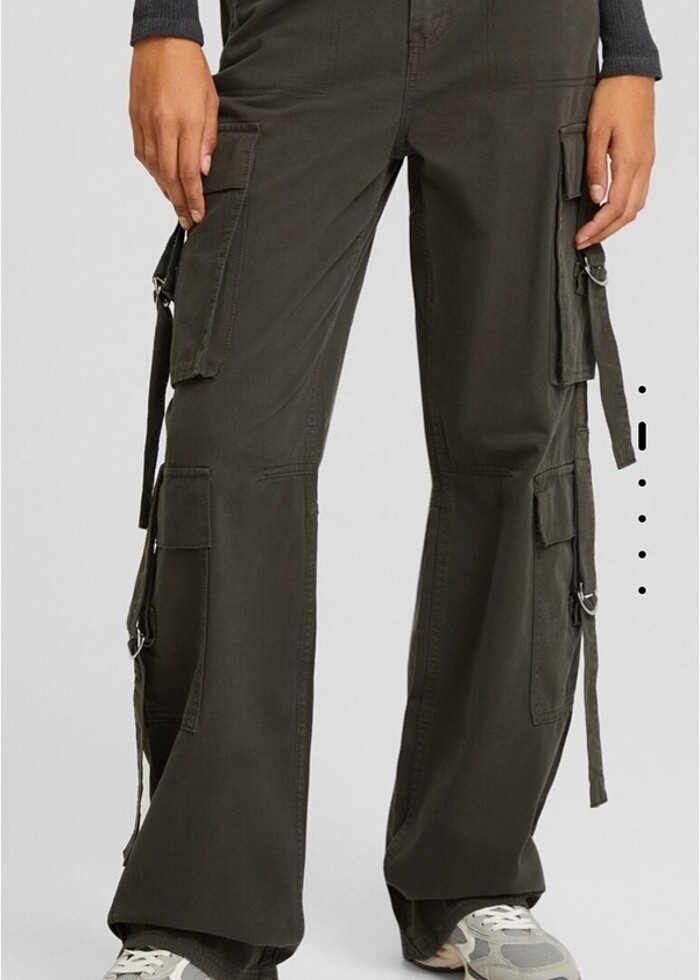 Bershka kargo pantolon - Görsel 2