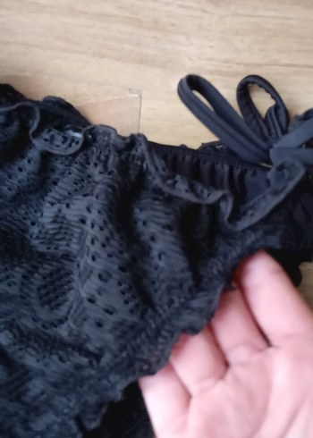 38 Beden Siyah Gotik Fırfırlı Askılı Bikini
