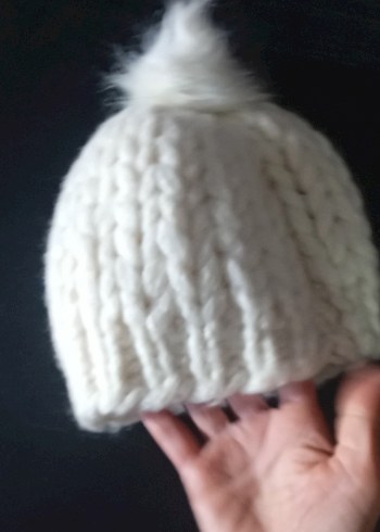 Krem ponponlu hand made - Görsel 4