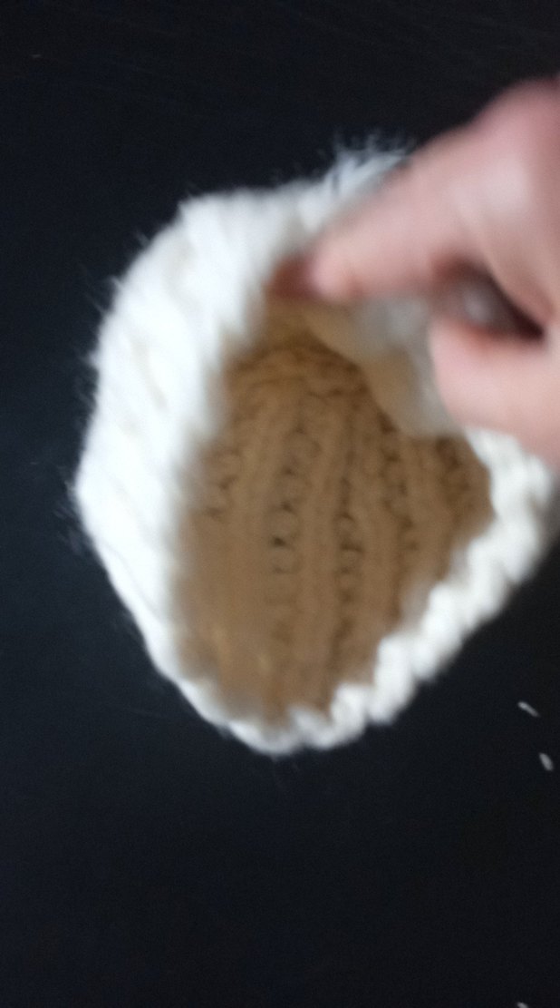 Krem ponponlu hand made - Görsel 5