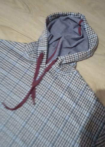 Stradivarius m ekoseli kapüşonlu - Görsel 4