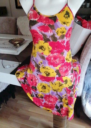 Ay-yıldız Renkli Çiçek Desenli Uzun Askılı V Yaka Body - Görsel 6