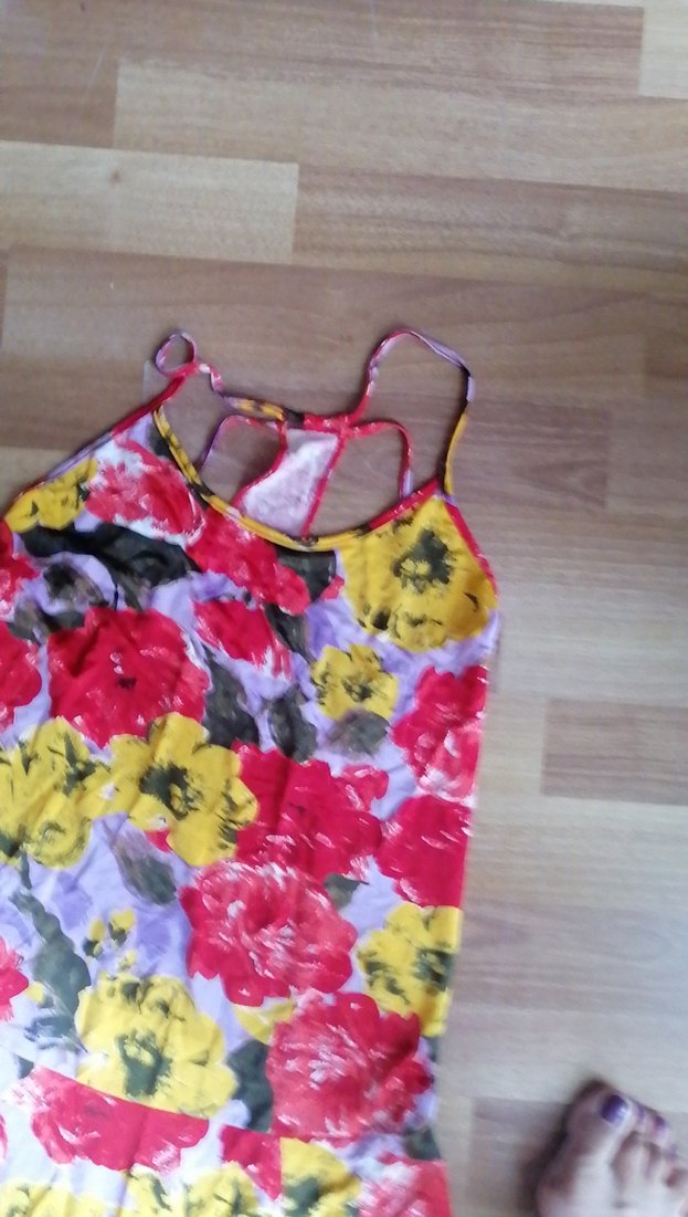 Ay-yıldız Renkli Çiçek Desenli Uzun Askılı V Yaka Body - Görsel 5