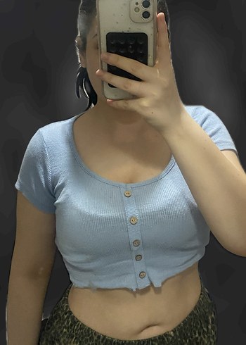 Düğmeli Mavi Kısa Kollu Keten Tişört - Görsel 3