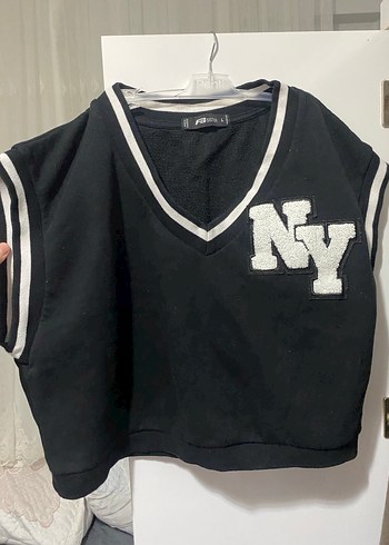 Siyah V Yaka Nakışlı Kadın süwet - Görsel 3