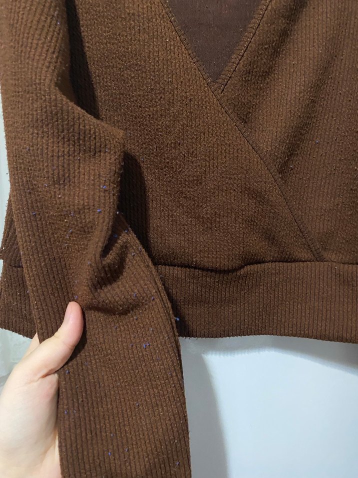 Kahverengi V Yaka Fitilli Triko Bluz - Görsel 2