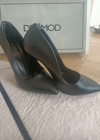 Siyah 38 numara stiletto 
